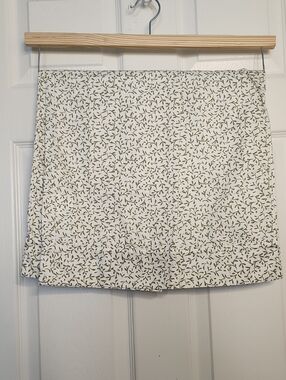 Threshold King Size Pillowcases with Olive Leaf Print.